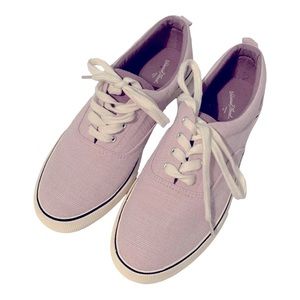 BNWOT Universal Threads Sneakers